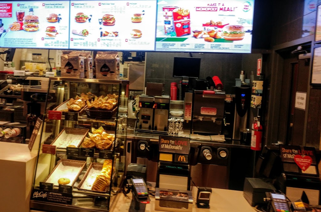 McDonalds | 2220 Beacon Ave, Sidney, BC V8L 1X1, Canada | Phone: (250) 655-6040