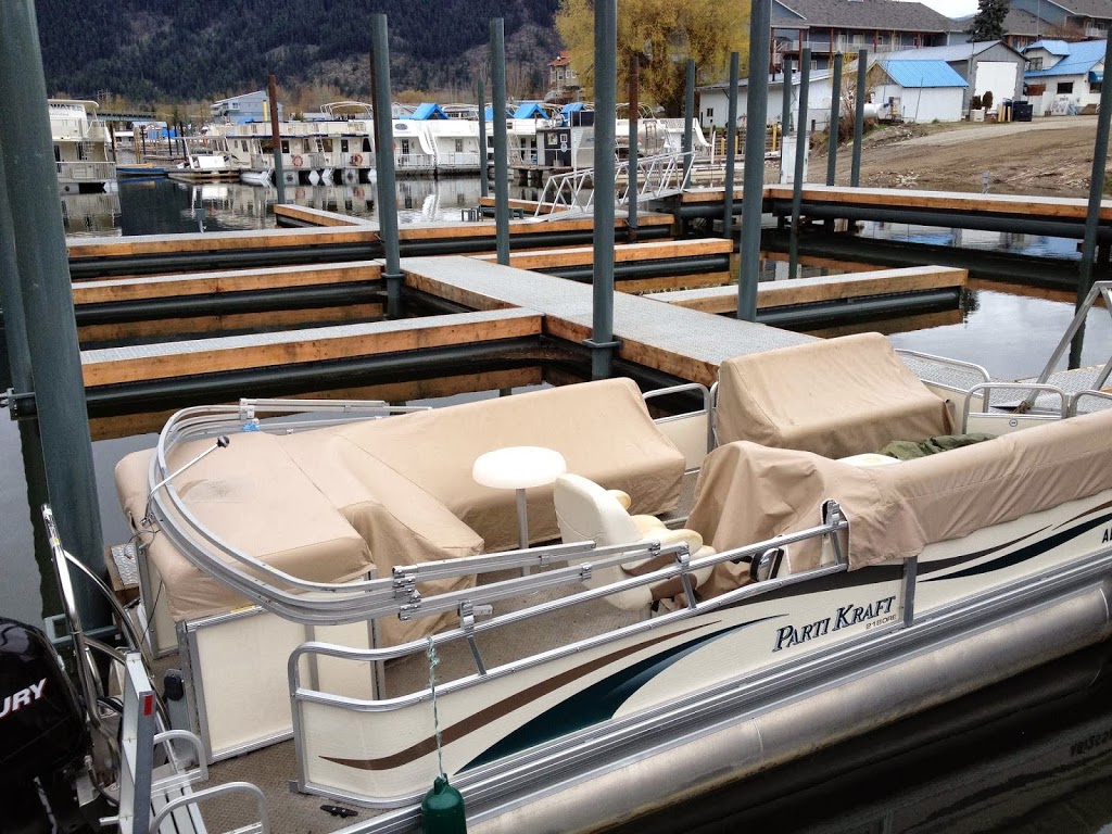 Shuswap Waterfront Marina | 113 Weddup St, Sicamous, BC V0E 2V0, Canada | Phone: (250) 517-0244