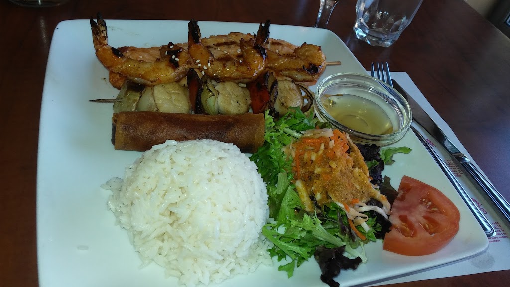 Restaurant Le Tonkin | 6542 Boul St-Laurent, Montréal, QC H2S 3C6, Canada | Phone: (514) 227-7221