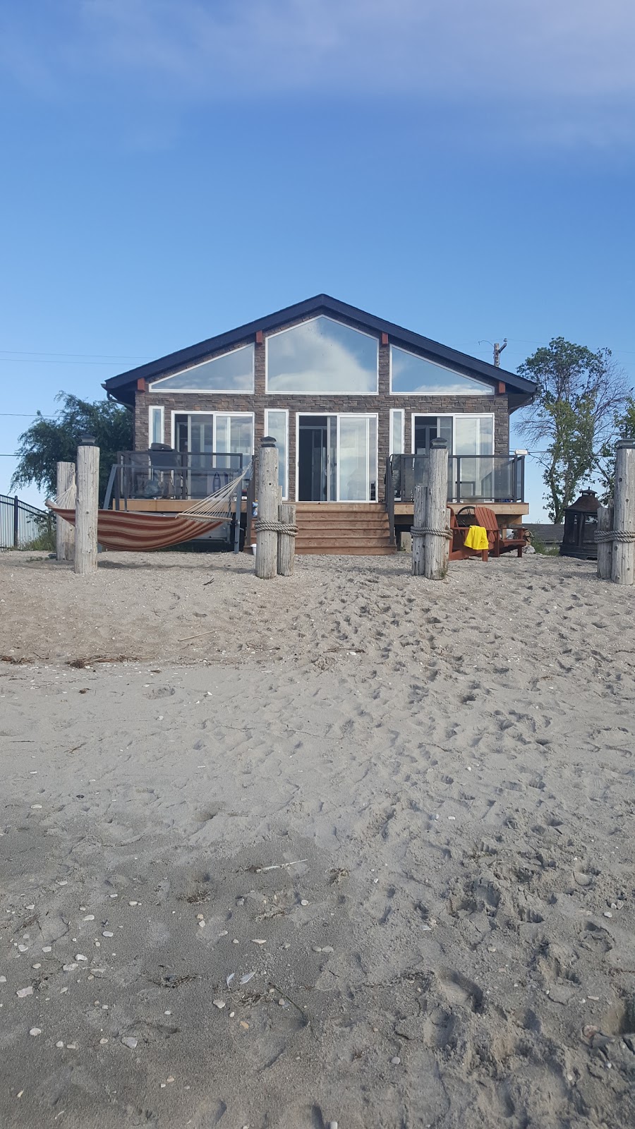 Le Crépuscule | 83 Twin Beach Rd, Oak Point, MB R0C 2J0, Canada | Phone: (204) 295-9751