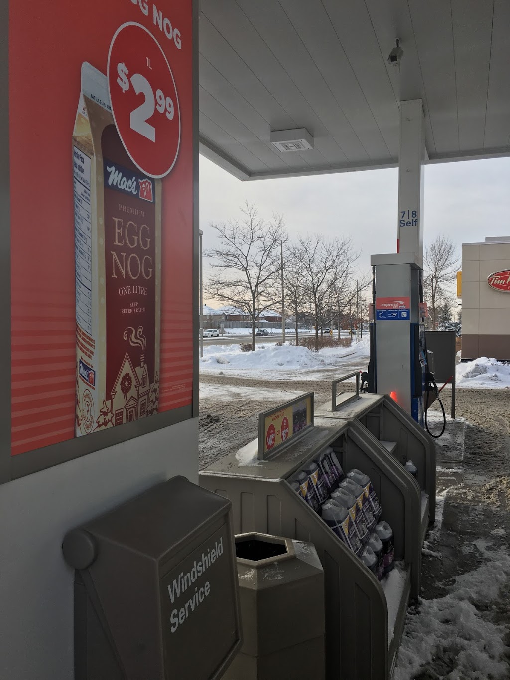 Esso | 7030 McLaughlin Rd, Mississauga, ON L5W 1W7, Canada | Phone: (905) 795-0832