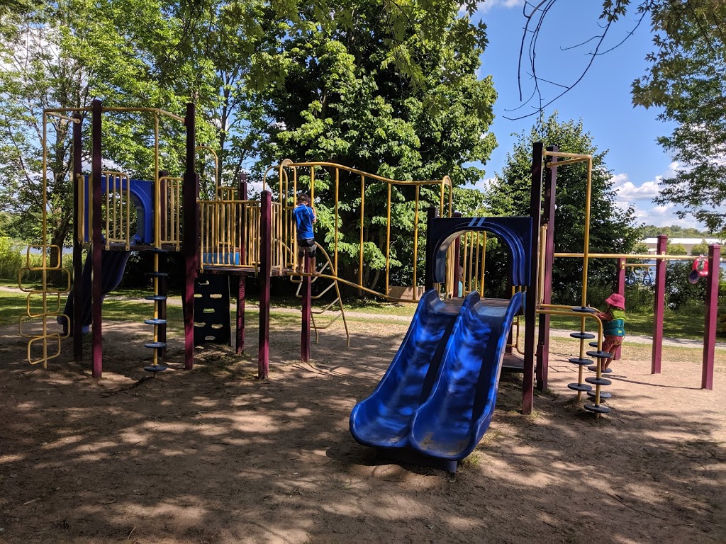 Lakefield Beach and Playground | 64 Hague Blvd, Lakefield, ON K0L 2H0, Canada | Phone: (705) 292-9507