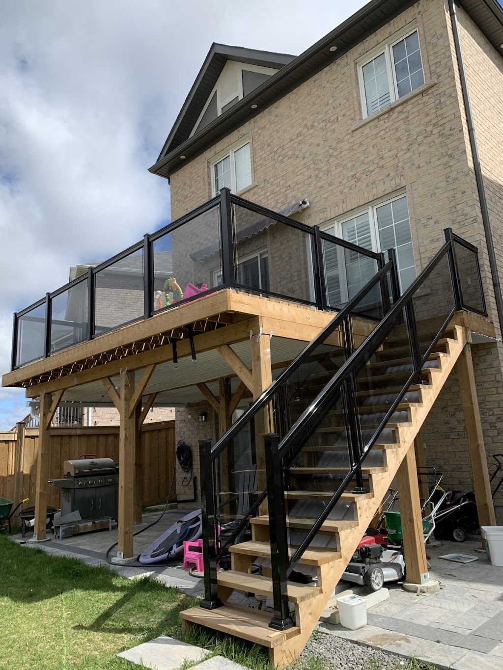 QC RAILINGS | 44 Sorlyn Ave, North York, ON M6L 1H8, Canada | Phone: (647) 551-0847