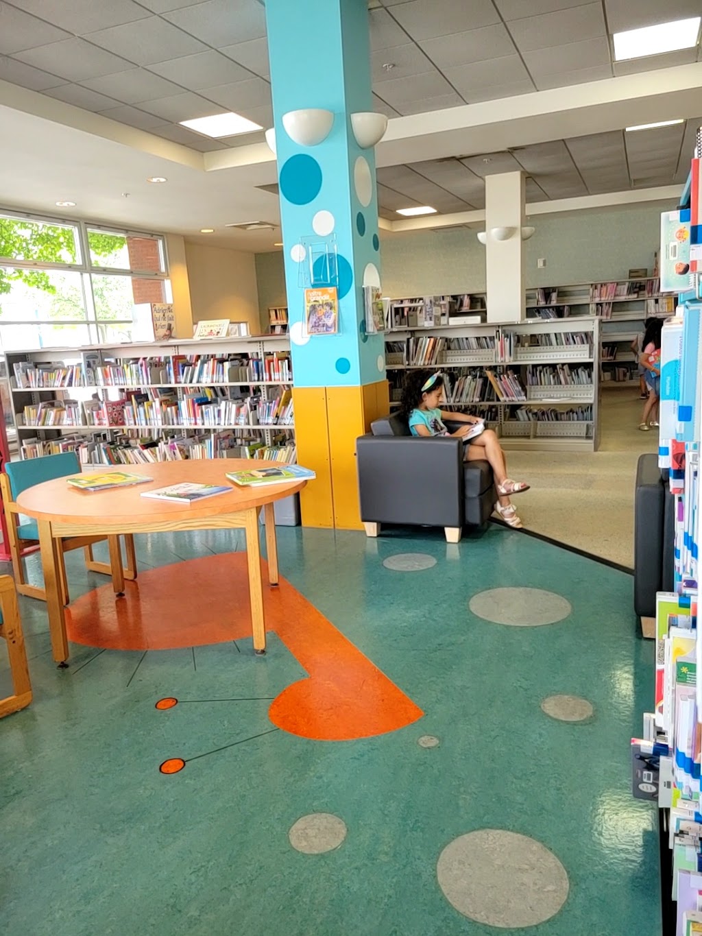 Robert-Lussier Library | 1 Pl. dÉvry, Repentigny, QC J6A 8H7, Canada | Phone: (450) 470-3420