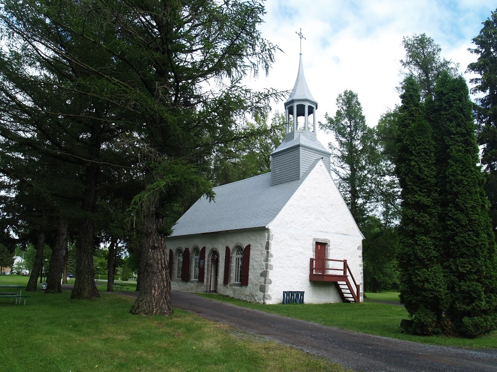 Cuthbert Chapel (Ia) | 461 Rue de Bienville, Berthierville, QC J0K 1A0, Canada | Phone: (450) 836-4171