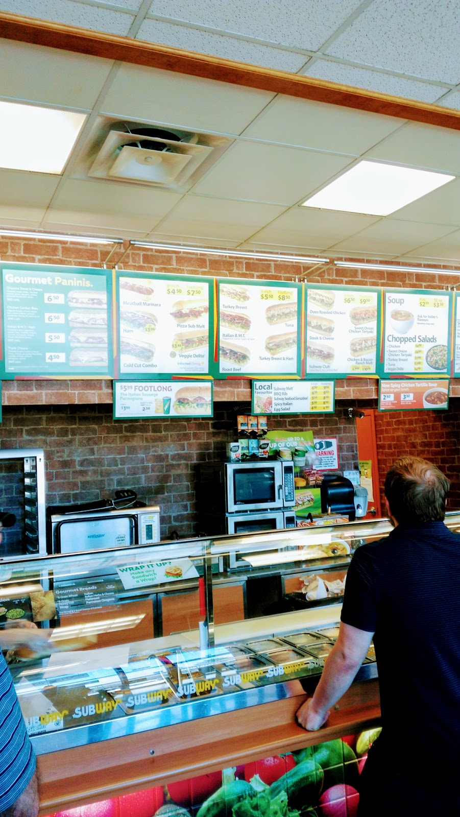 Subway | 6338 Metral Dr Unit #1, Nanaimo, BC V9T 2L9, Canada | Phone: (250) 933-1000