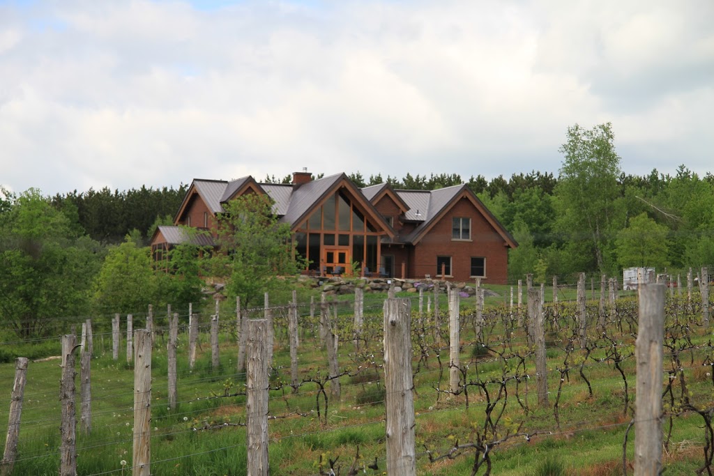 Au Vignoble dOrford | 318 Chem. Bice, Orford, QC J1X 0C1, Canada | Phone: (819) 212-1211