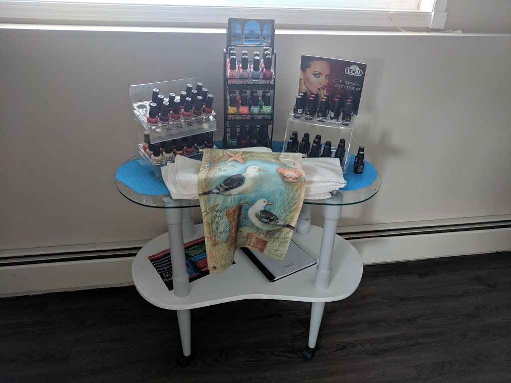 Rhond-a-Vous Esthetic Delights | 5204 41 St, Innisfail, AB T4G 1C4, Canada | Phone: (403) 877-4988