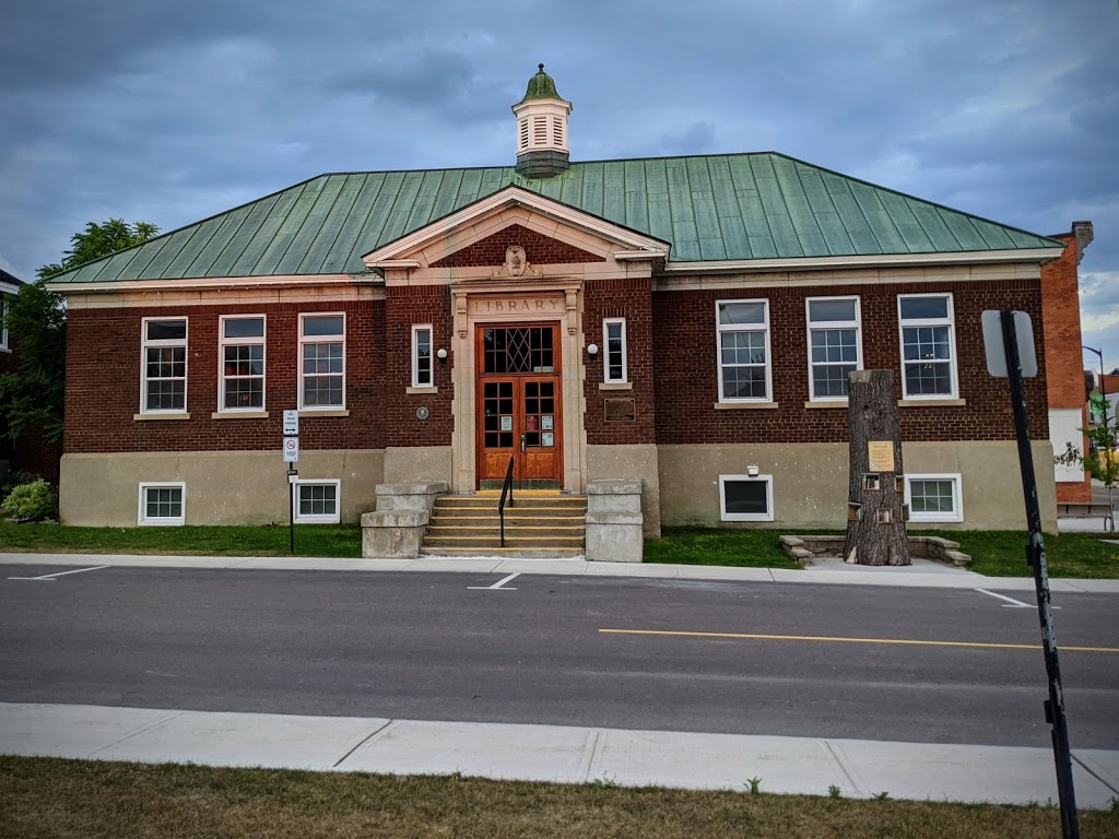 Renfrew Public Library | 13 Railway Ave, Renfrew, ON K7V 3A9, Canada | Phone: (613) 432-8151