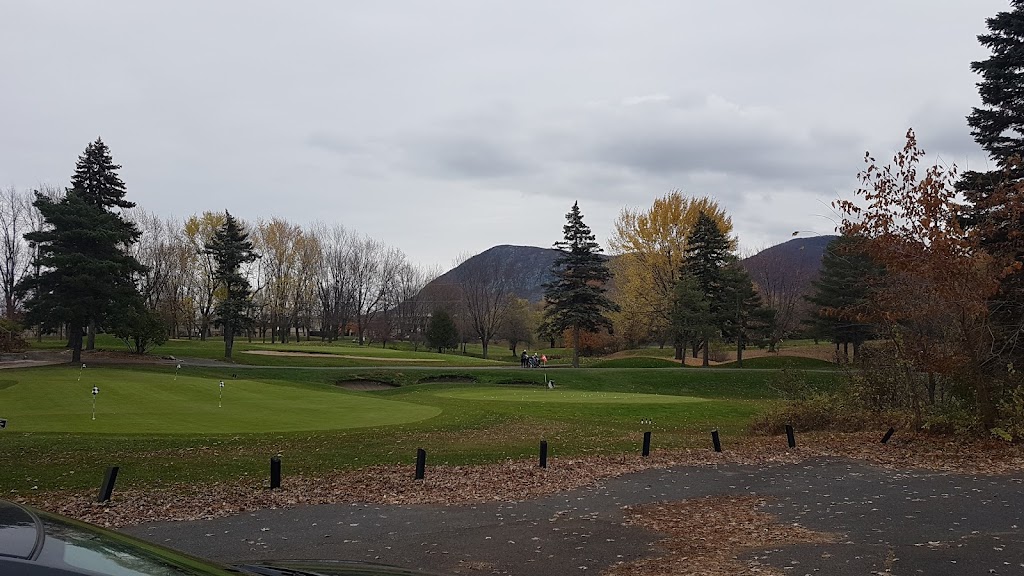 Club de Golf de Beloeil | Rue des Chênes, Beloeil, QC J3G 2K6, Canada | Phone: (450) 467-0243