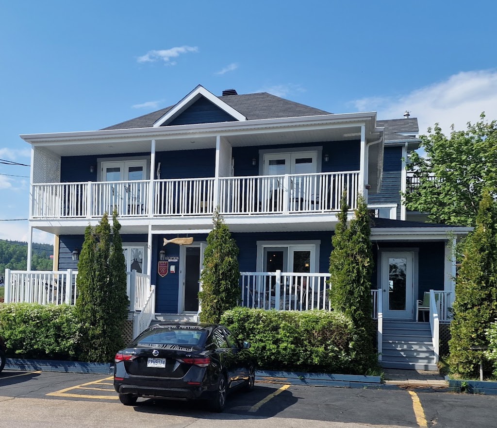 Hôtel-Motel Le Béluga | 191 Rue des Pionniers, Tadoussac, QC G0T 2A0, Canada | Phone: (418) 235-4784