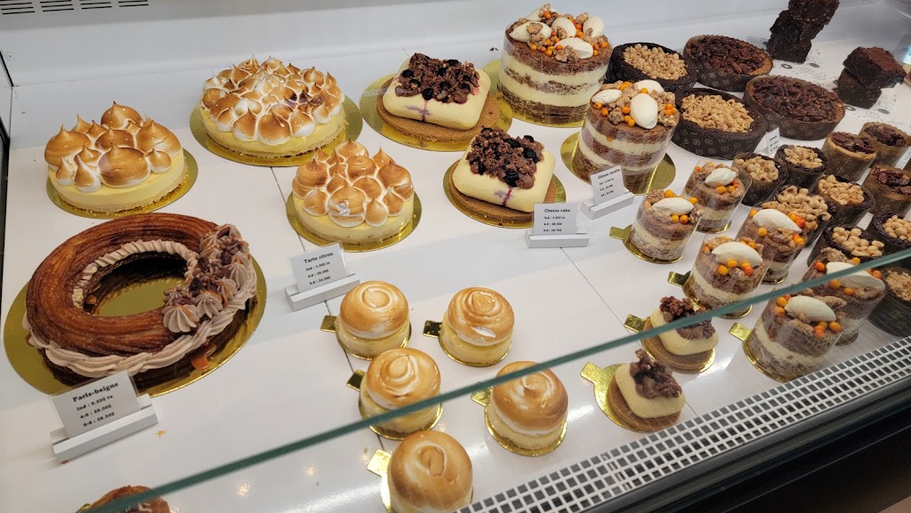 Crémy Pâtisserie | 1180 Pl. Nobel, Boucherville, QC J4B 5L2, Canada | Phone: (450) 274-9696