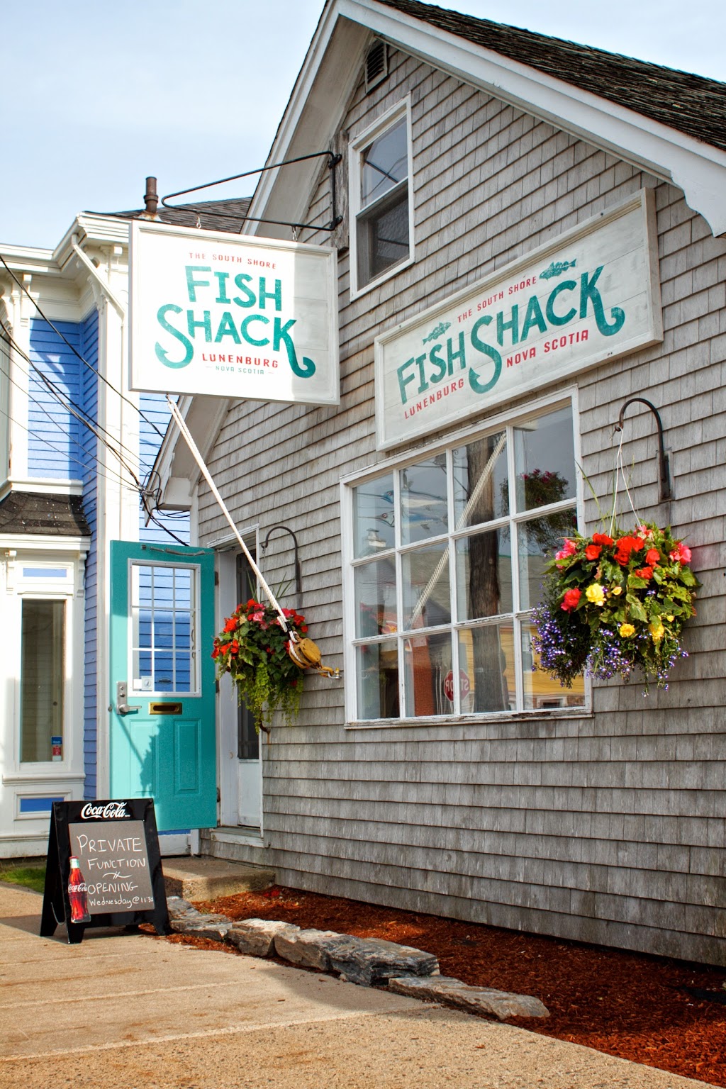 The South Shore Fish Shack | 108 Montague St, Lunenburg, NS B0J 2C0, Canada | Phone: (902) 634-3232