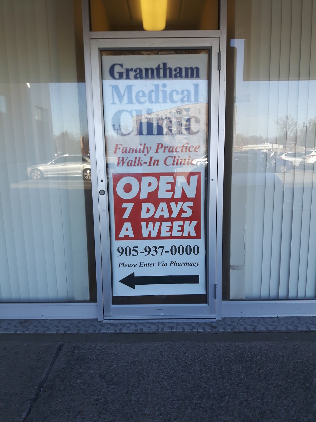 Pharmasave Grantham Pharmacy | 400 Scott St, St. Catharines, ON L2M 3W4, Canada | Phone: (905) 934-3333