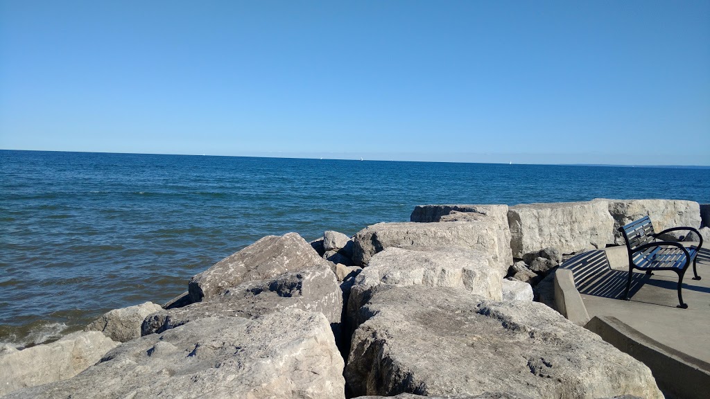 Burloak Waterfront Park | 5420 Lakeshore Rd, Burlington, ON L7L 1C9, Canada | Phone: (905) 332-1996