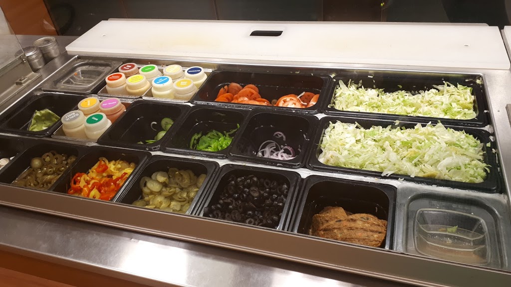 Subway | 936 Dixon Rd, Etobicoke, ON M9W 1J9, Canada | Phone: (416) 679-0808