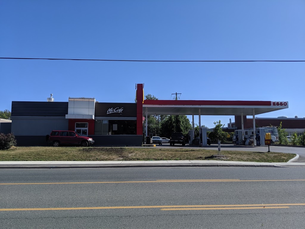 McDonalds | 57 Bridge St, Lakefield, ON K0L 2H0, Canada | Phone: (705) 652-0226