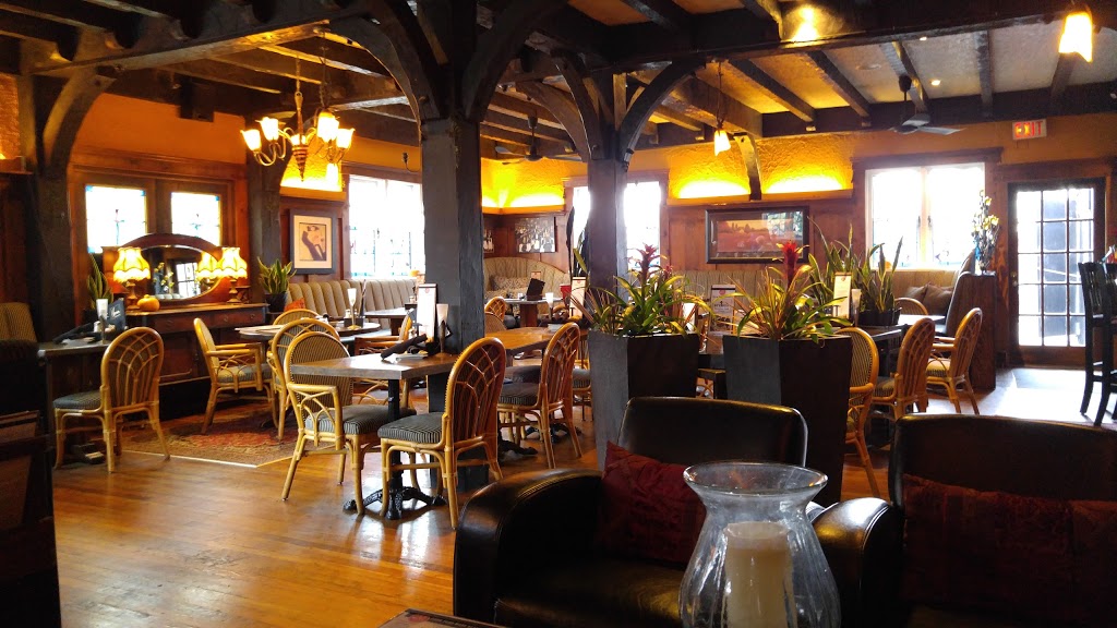 Four Mile House Restaurant | 199 Island Hwy, Victoria, BC V9B 1G1, Canada | Phone: (250) 479-2514