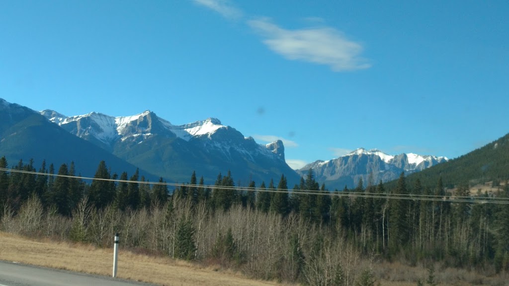 Banff & Canmore Sightseeing | 91 Bow Valley Trail, Canmore, AB T1W 1N8, Canada | Phone: (403) 678-4802