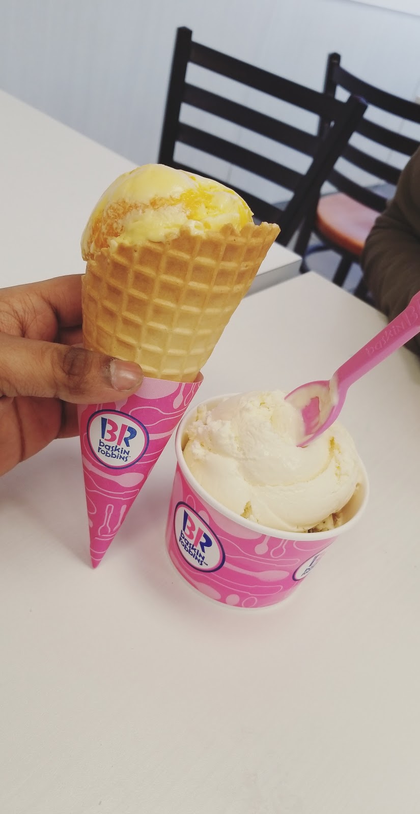 Baskin Robbins | 4160 Baldwin St S, Whitby, ON L1R 3H8, Canada | Phone: (905) 655-2431