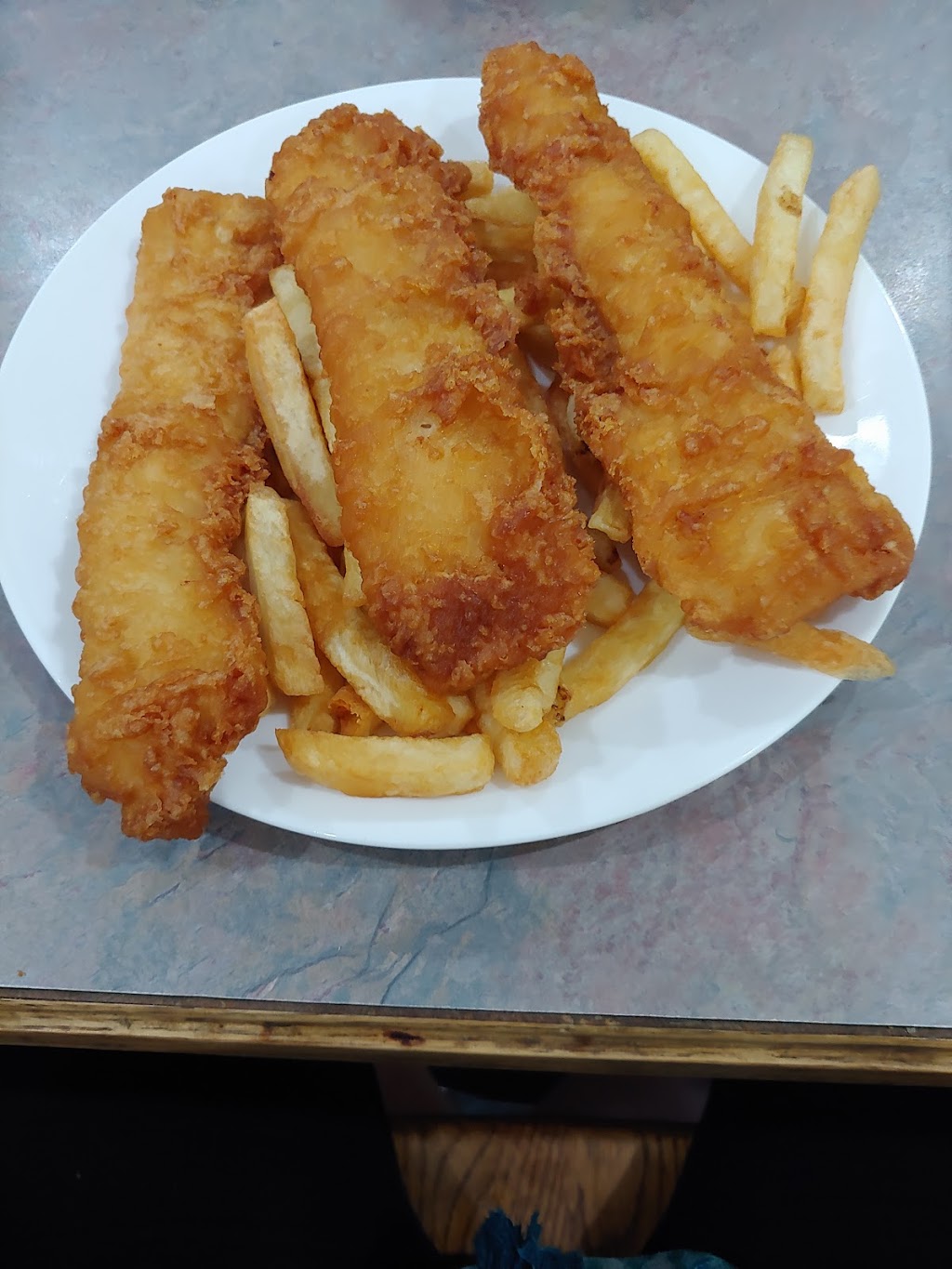 Austin Fish & Chips | 19180 Lougheed Hwy, Pitt Meadows, BC V3Y 2H6, Canada | Phone: (604) 460-9999