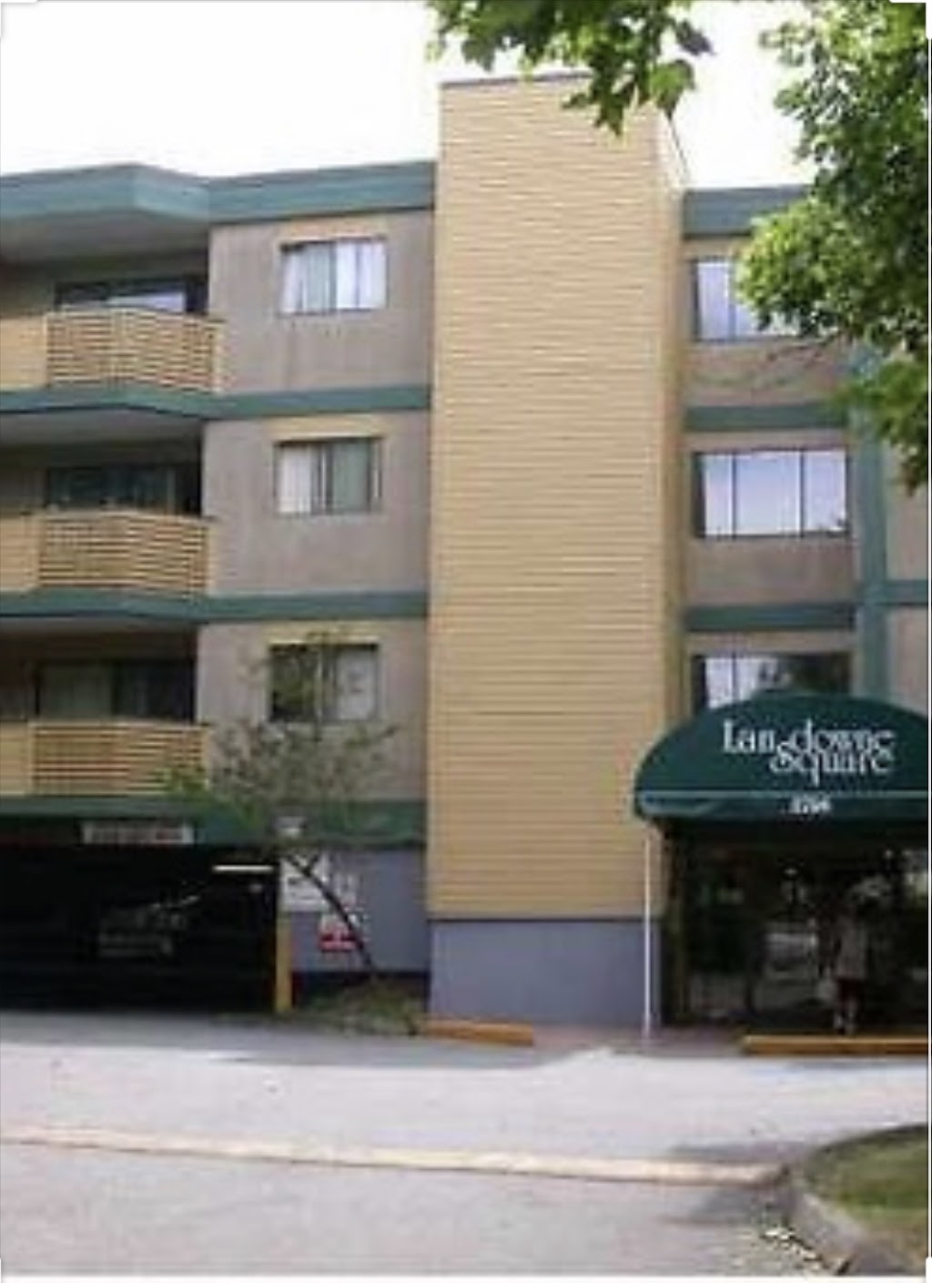 Lansdowne Square | 8700 Ackroyd Rd, Richmond, BC V6X 3G2, Canada | Phone: (604) 685-3828