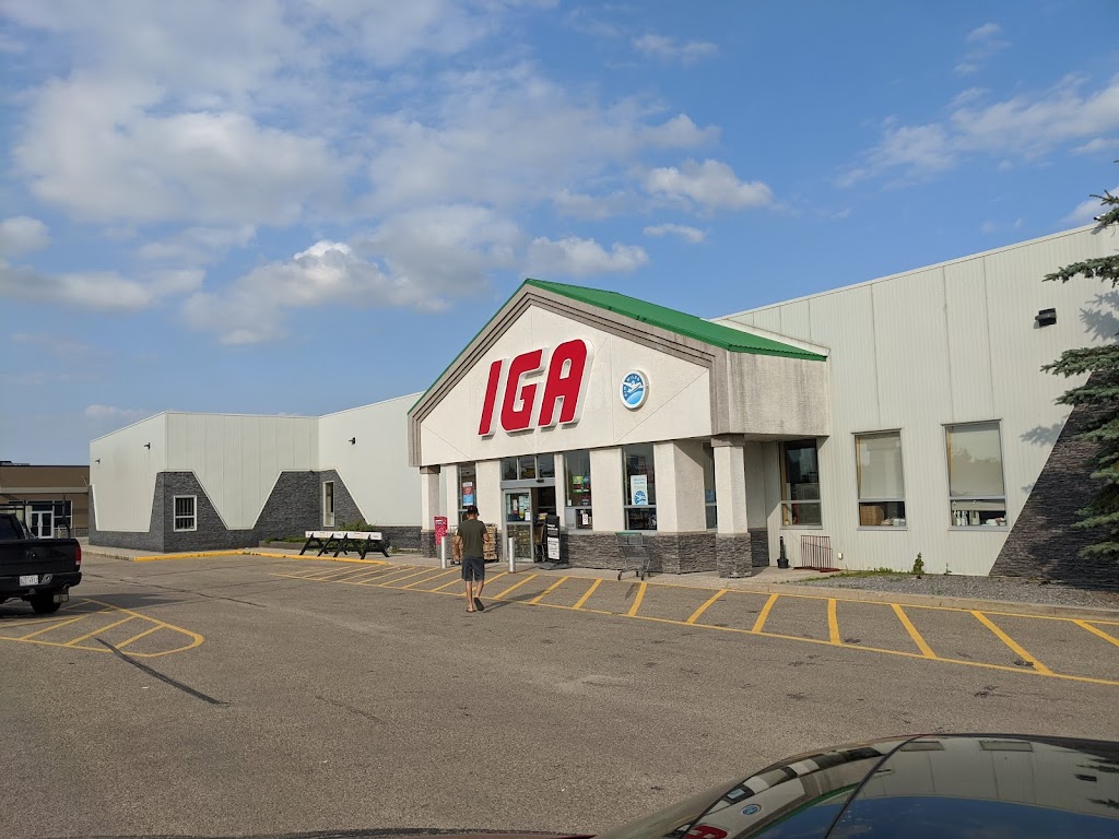 IGA Blackfalds | 6005 Parkwood Rd, Blackfalds, AB T0M 0J0, Canada | Phone: (403) 885-5223