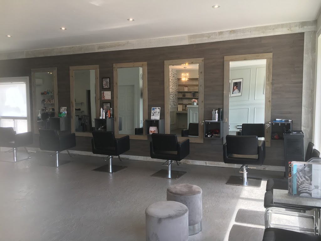 Salon Obscure | 7955 Kipling Ave, Woodbridge, ON L4L 1Z8, Canada | Phone: (905) 782-4247