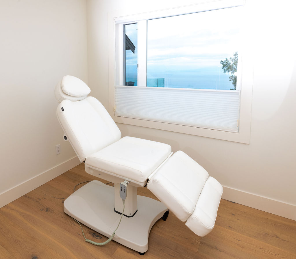 Rise Medical Aesthetics | 4884 Blue Jay Trail, Nanaimo, BC V9T 5C9, Canada | Phone: (250) 802-0589