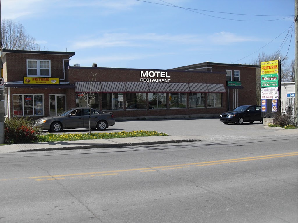 Motel Sainte Martine | 250 Rue Saint-Joseph, Sainte-Martine, QC J0S 1V0, Canada | Phone: (450) 427-7888