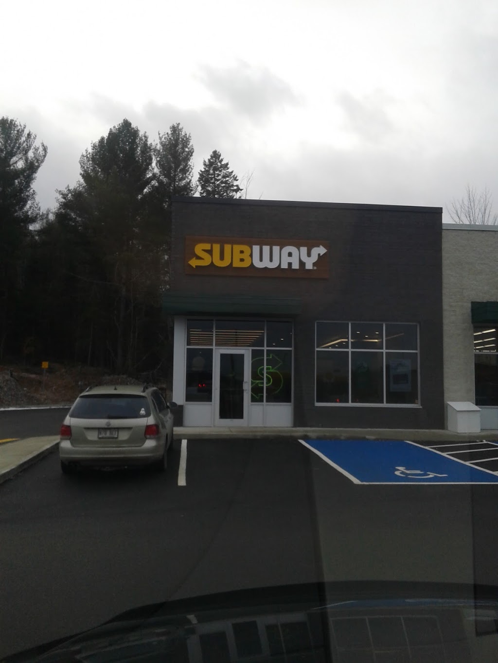 Restaurant SUBWAY | Marche Cantley, 439 Montée de la Source Unit-2, Cantley, QC J8V 3B5, Canada | Phone: (819) 827-3333