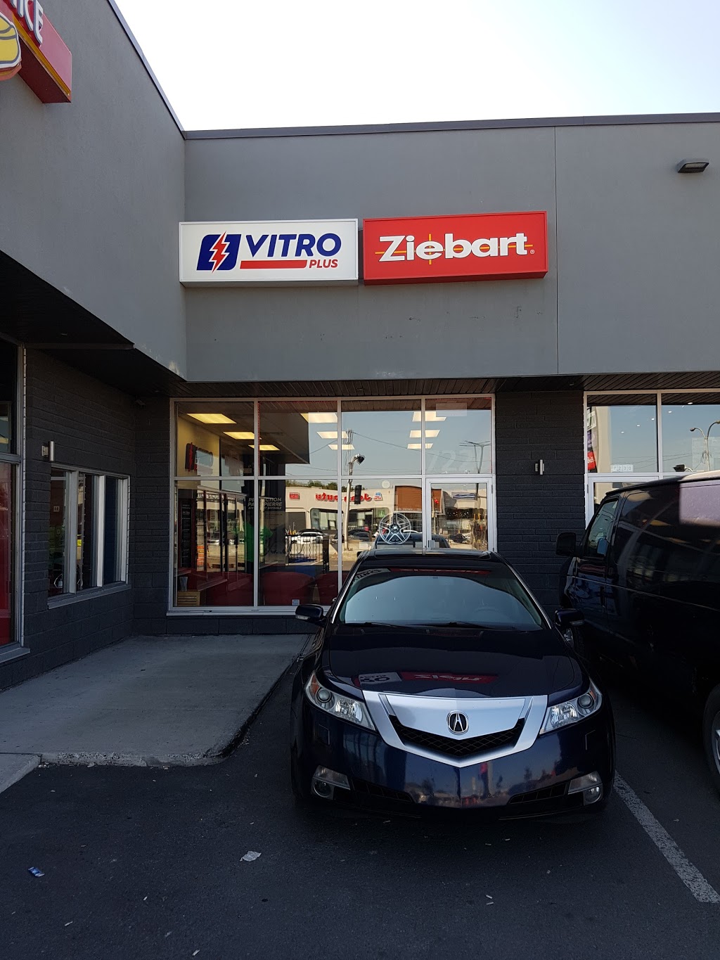 VitroPlus / Ziebart | 7226 Boul Langelier, Saint-Léonard, QC H1S 2X6, Canada | Phone: (514) 352-0101