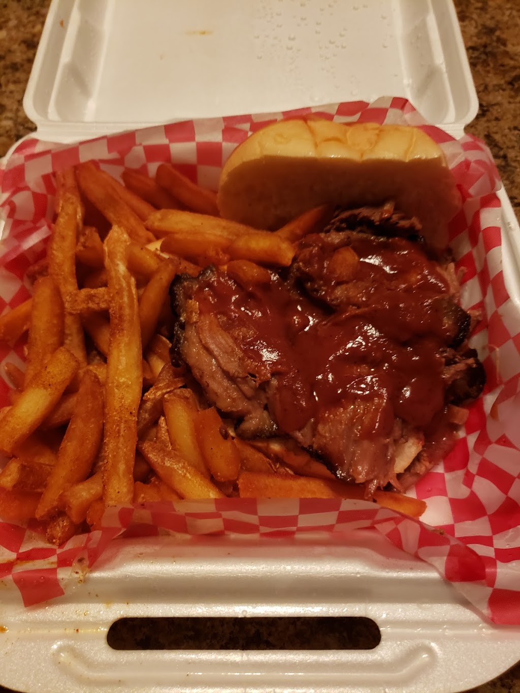 Stone City BBQ | 752, 15, Kingston, ON K7L 4V3, Canada | Phone: (613) 507-5526