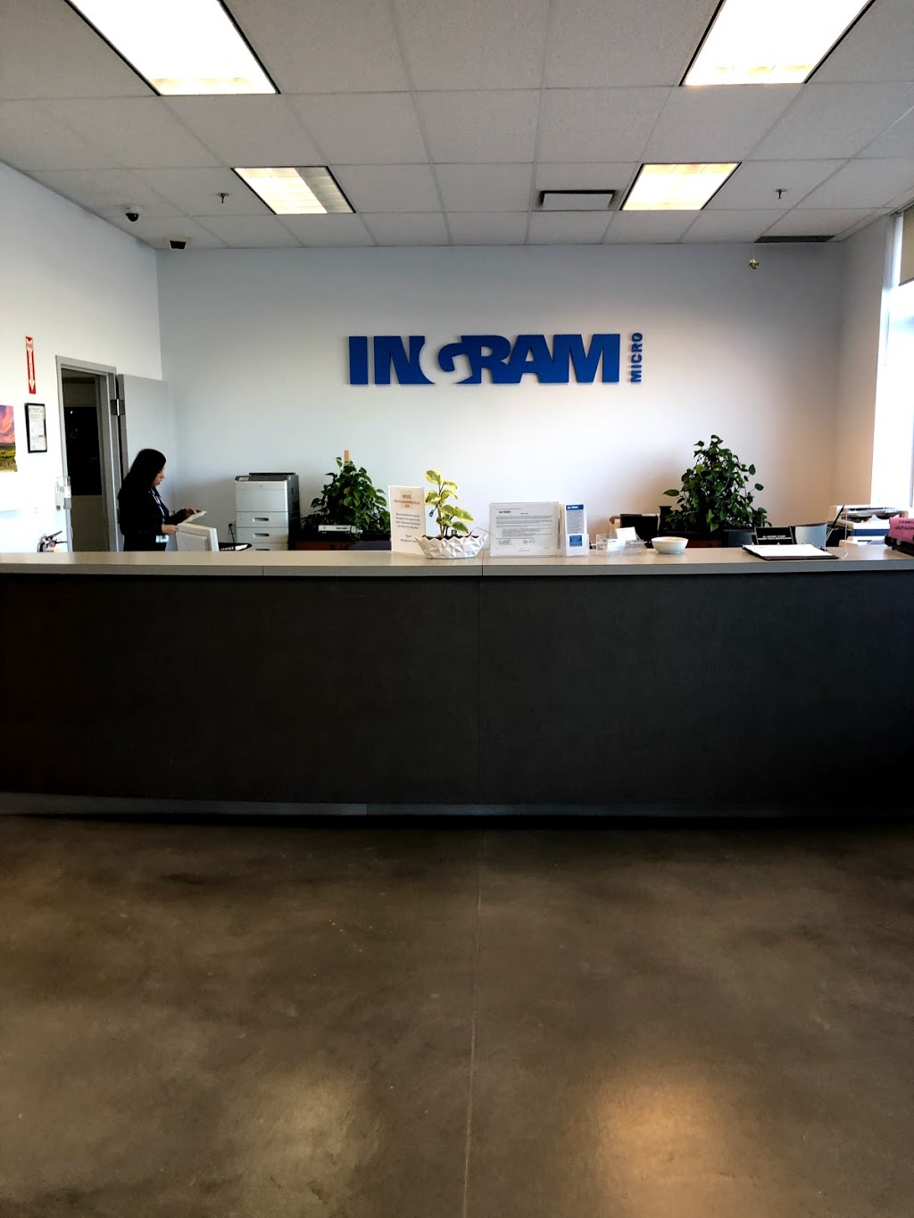 Ingram Micro Inc | 7451 Nelson Rd, Richmond, BC V6W 1L7, Canada | Phone: (604) 276-8357