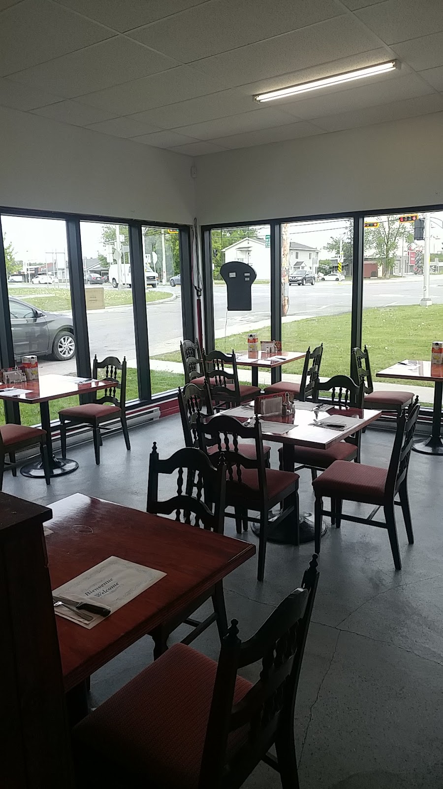 Papa Pizza | 5289 Boulevard Hébert, Salaberry-de-Valleyfield, QC J6S 6P2, Canada | Phone: (450) 370-4545