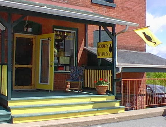 Black Cat Books | 168E Queen Street , Lennoxville, Sherbrooke, QC J1M 1J9, Canada | Phone: (819) 346-1786