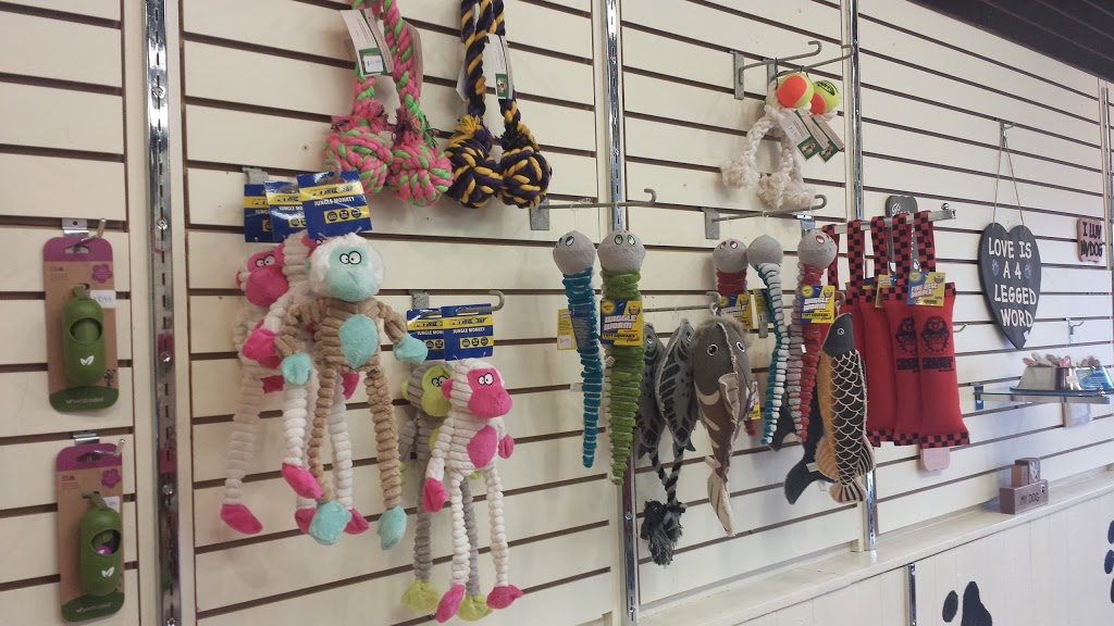 Pawz N Clawz Pet Shop & Boutique | 9 Russell St E, Smiths Falls, ON K7A 1E8, Canada | Phone: (613) 801-1247