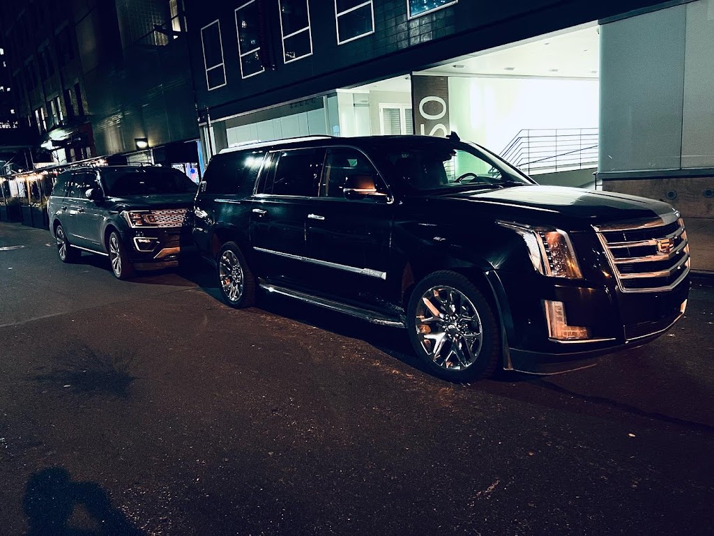 Premiummtl limousine | 10460 Pl. de lAcadie, Montréal, QC H4N 0B2, Canada | Phone: (438) 831-8134