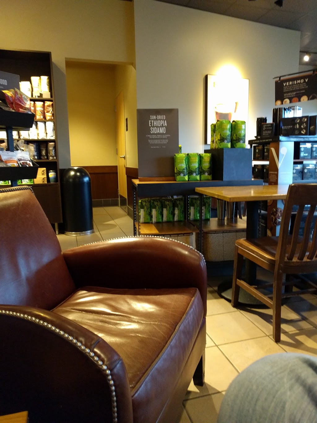 Starbucks | 8082 Guide Meridian Ave #101, Lynden, WA 98264, USA | Phone: (360) 354-4207