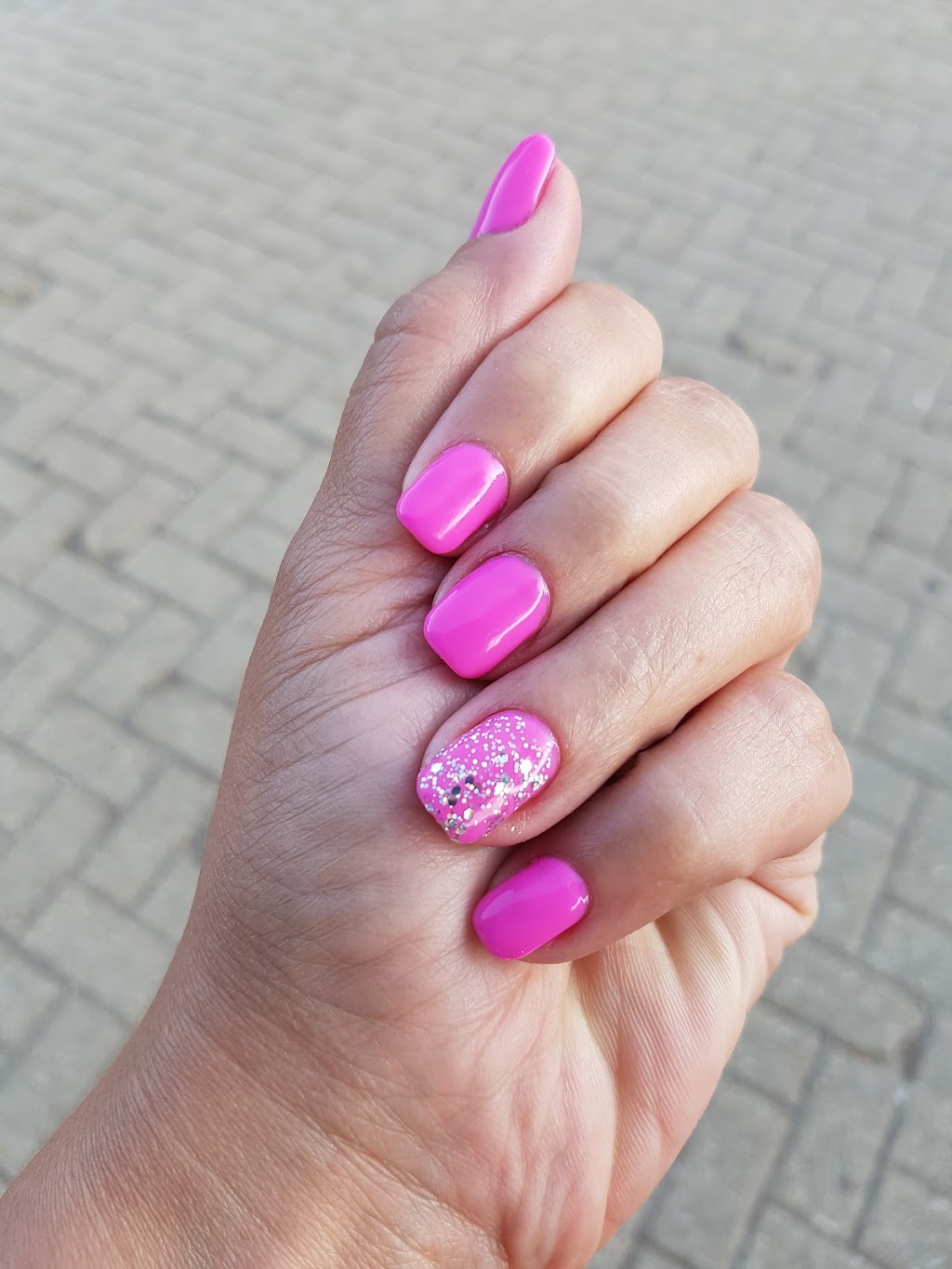 DL Royal Nails | 10055 Keele St, Maple, ON L6A 3Y8, Canada | Phone: (905) 303-7274