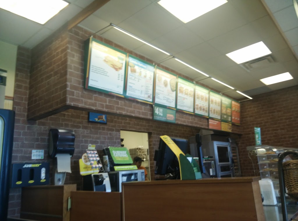 Subway | 2855 Derry Rd E Unit 101, Mississauga, ON L4T 4H3, Canada | Phone: (905) 678-8822