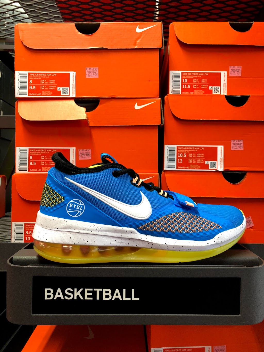 Nike | 260 Brimley Rd, Scarborough, ON M1M 3H8, Canada | Phone: (416) 264-8505