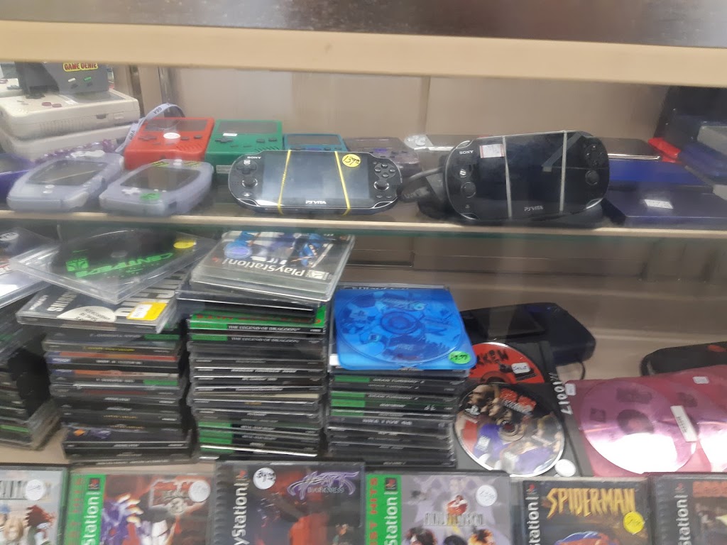 Pyramid Games and Collectables | 134a Nicol St, Nanaimo, BC V9R 4S9, Canada | Phone: (250) 591-1886