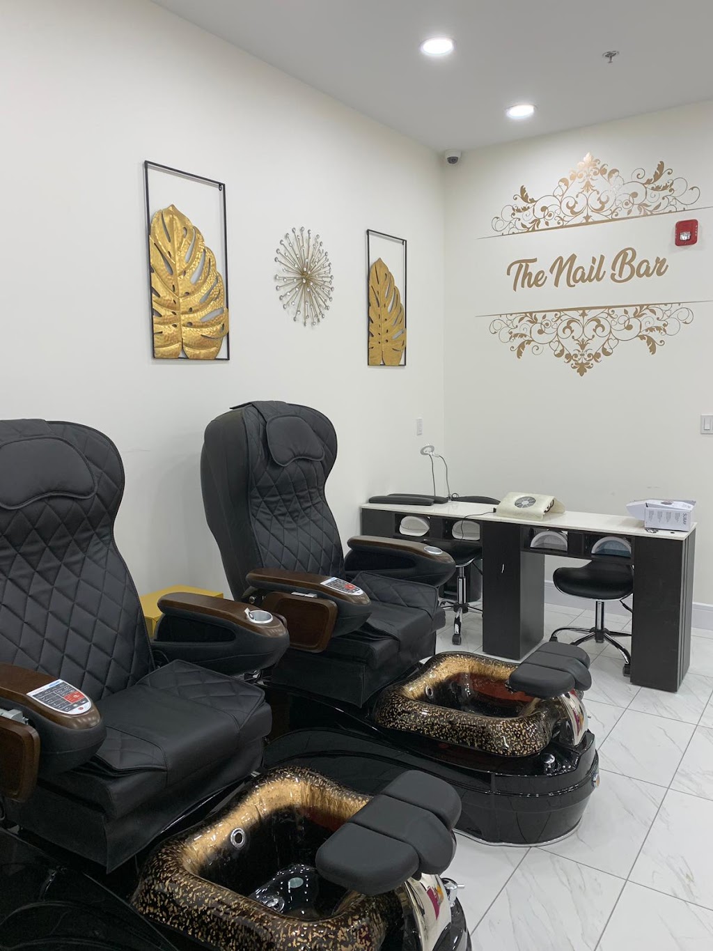 Inn Style Salon | 3317 34 St NW, Edmonton, AB T6T 1V6, Canada | Phone: (780) 485-5110