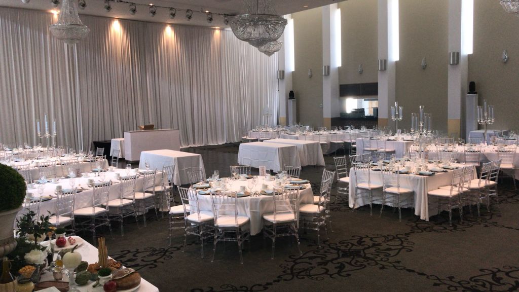 PB Banquet | 1025 Bd Élisabeth, Laval, QC H7W 3J7, Canada | Phone: (514) 867-6415