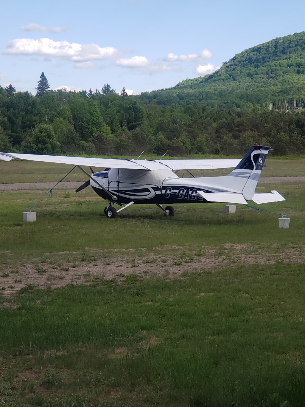 Delco Aviation | 324 Chemin du Lac Mercier, Mont-Tremblant, QC J8E 1K7, Canada | Phone: (514) 771-4135