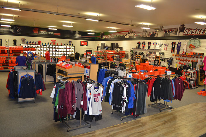 T. Litzen Sports | 433 Ofield Rd S, Dundas, ON L9H 5E2, Canada | Phone: (905) 628-3344