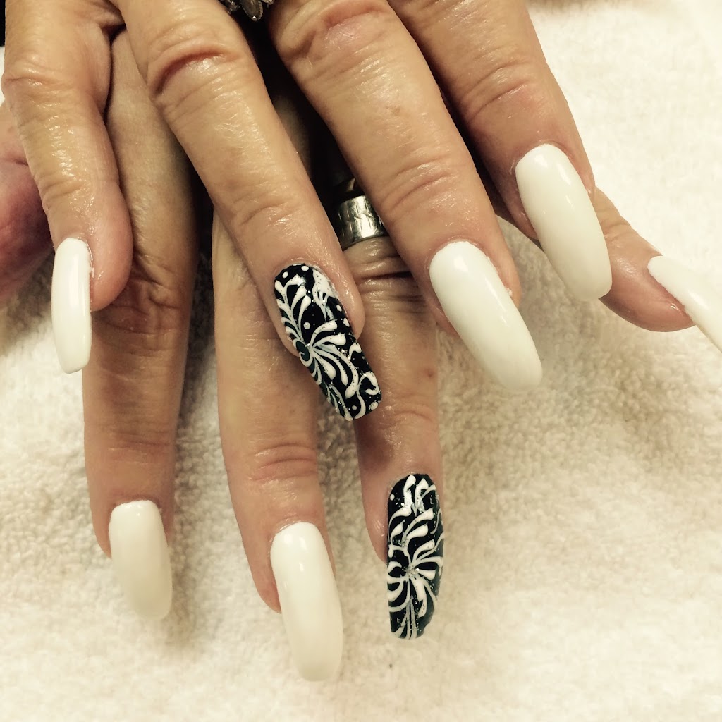 Lv Nails & Spa | 95 Lincoln St, Welland, ON L3C 7C3, Canada | Phone: (905) 735-2761