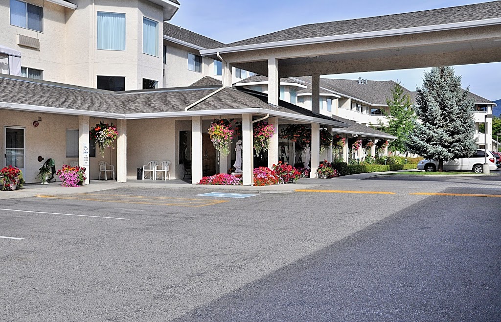 Okanagan Chateau Retirement Residence | 2100 Benvoulin Ct, Kelowna, BC V1W 3A4, Canada | Phone: (250) 862-9088