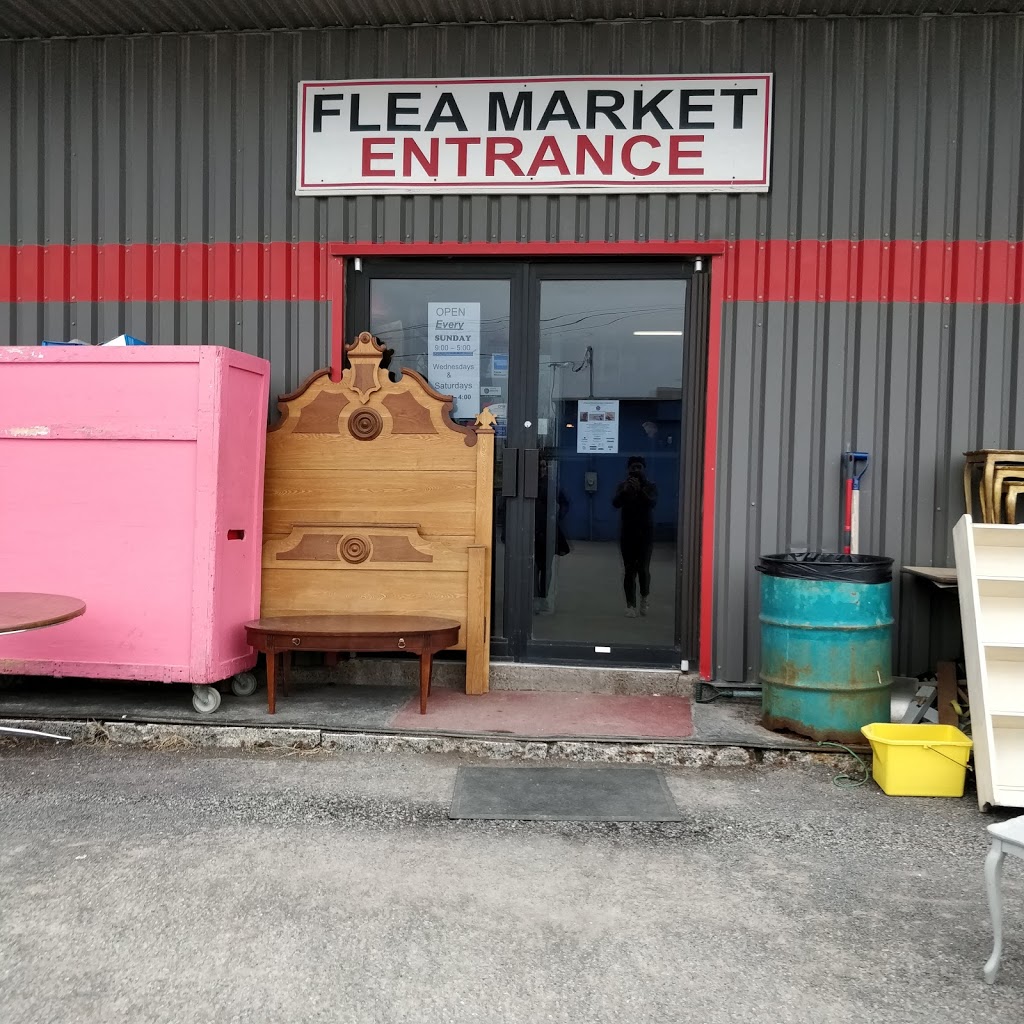 Stittsvilles Carp Rd Flea Market | 2079 Carp Rd, Carp, ON K0A 1L0, Canada | Phone: (613) 836-3103